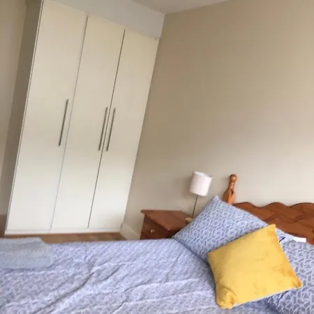 2bed With Parking, 2 Minute Walk From City Appartement *