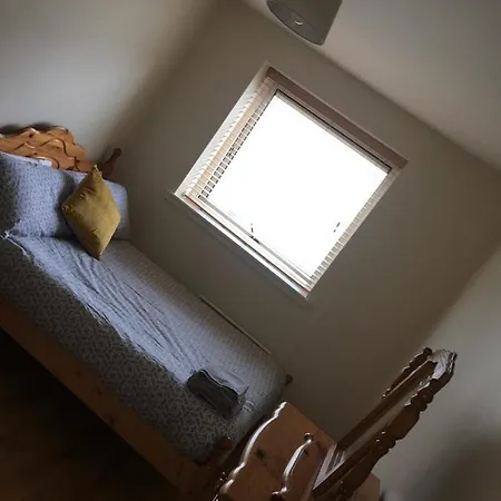 2bed With Parking, 2 Minute Walk From City * Galway